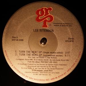 Back Cover Single Lee Ritenour - Turn The Heat Up