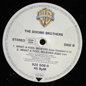 Back Cover Single The Doobie Brothers - What A Fool Believes