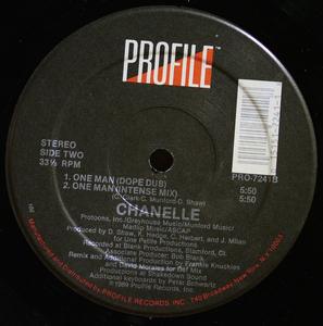 Back Cover Single Chanelle - One Man