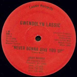 Single Cover Gwendolyn - Never Gonna Give You Up Lassic