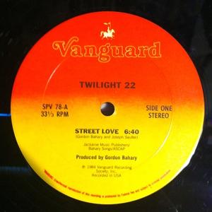 Single Cover Twilight 22 - Street Love